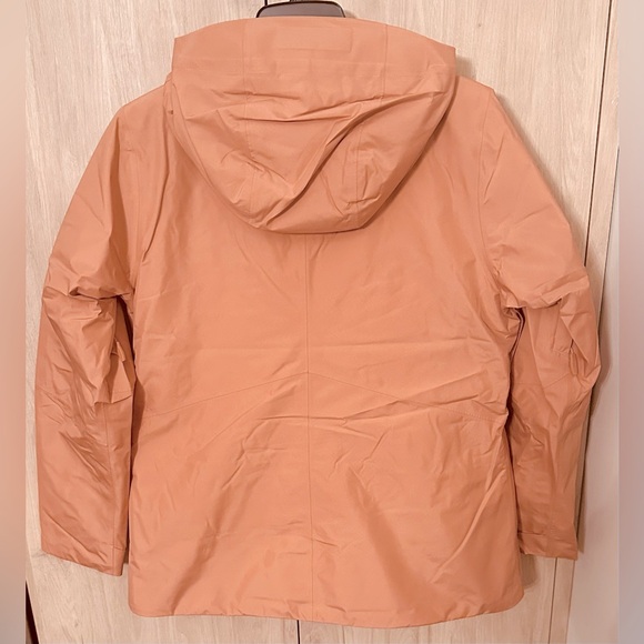 NWTs Marmot Women’s Lightray Gore-Tex Insulated Jacket. Rose Gold. Medium - Picture 7 of 16